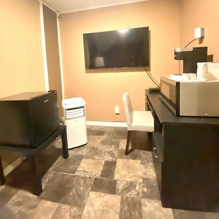 The George Dawson Inn & Conference Centre 도슨 크릭 외부 사진