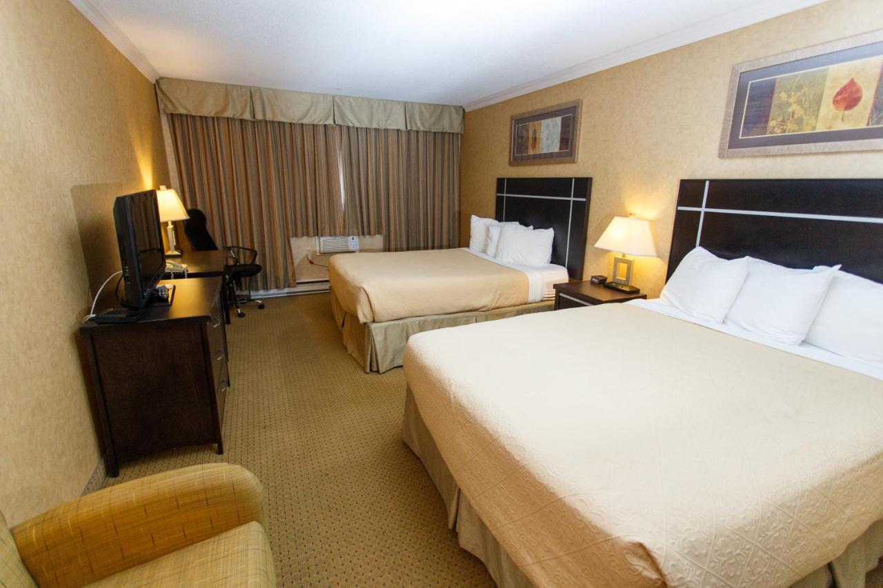 The George Dawson Inn & Conference Centre 도슨 크릭 외부 사진