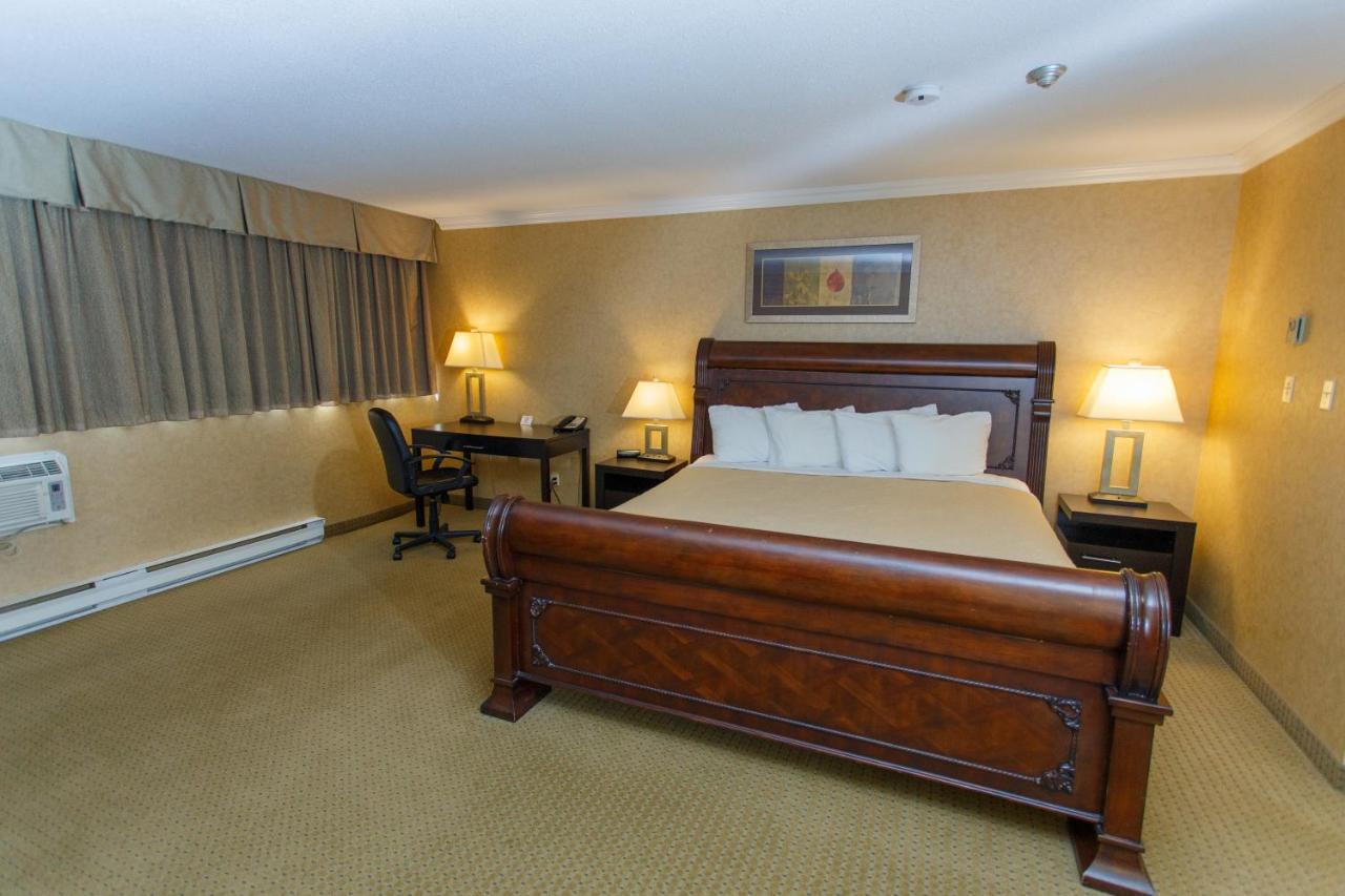 The George Dawson Inn & Conference Centre 도슨 크릭 외부 사진