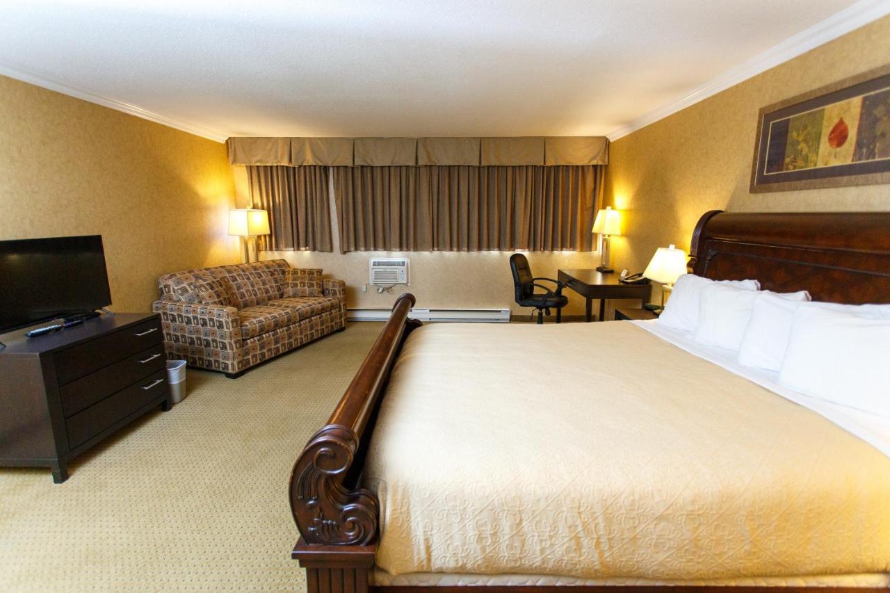 The George Dawson Inn & Conference Centre 도슨 크릭 외부 사진